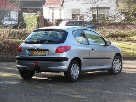 Peugeot 206 - 1.4 XT 2e eigenaar/Nap/Apk 96 59 km - 1