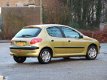 Peugeot 206 - 1.4 XT 5DRS/Nieuwe Apk/Nap - 1 - Thumbnail