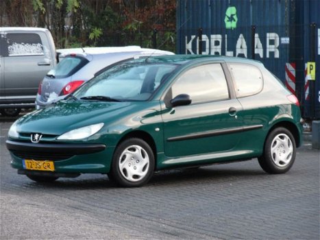 Peugeot 206 - 1.4 XR Nieuwe Apk/Nette Auto - 1