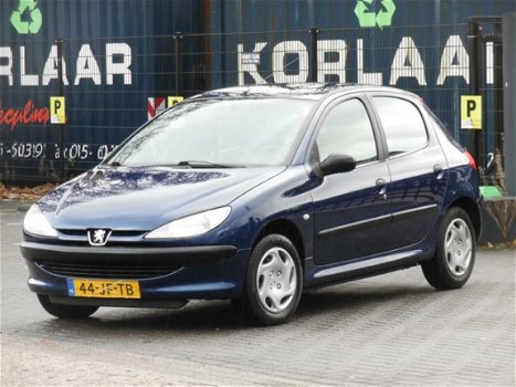 Peugeot 206 - 1.4 XR 5 DRS Nieuwe Apk/Heel Nette Auto/Nap - 1