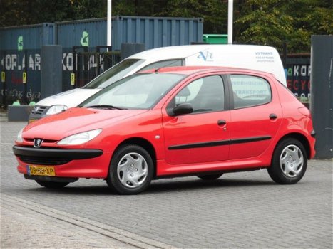 Peugeot 206 - 1.4 5DRS/Nieuwe Apk - 1