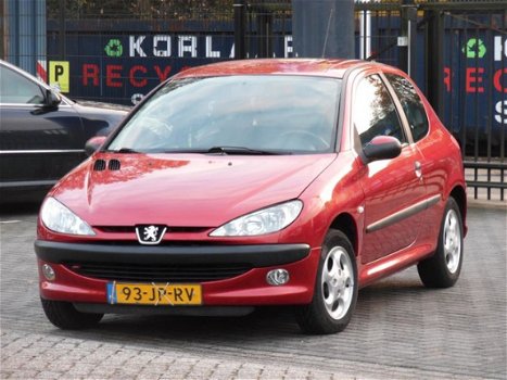 Peugeot 206 - 1.4 XS Nieuwe Apk/NAP/Heel Nette auto - 1