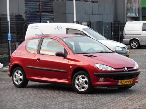 Peugeot 206 - 1.4 XS Nieuwe Apk/NAP/Heel Nette auto - 1