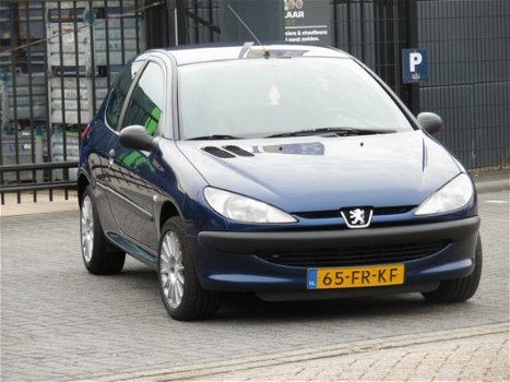 Peugeot 206 - 1.4 XR Nieuwe Apk/Nap - 1