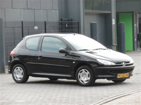 Peugeot 206 - 1.4 X-line Nieuwe APK/NAP/NetteAuto - 1