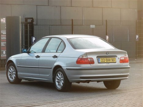 BMW 3-serie - 318i Executive Tweede Eigenaar/AiRCO/Nap - 1