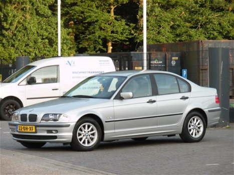 BMW 3-serie - 318i Executive Tweede Eigenaar/AiRCO/Nap - 1