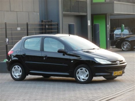 Peugeot 206 - 1.1 Xr 5DRS/Nieuwe Apk/Nap - 1