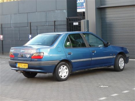 Peugeot 306 - 1.6 XR 5DRS/Met Apk - 1