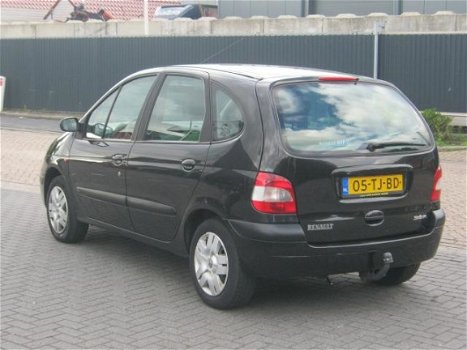 Renault Scénic - 1.8-16V Sport Way - 1