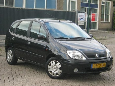 Renault Scénic - 1.8-16V Sport Way - 1