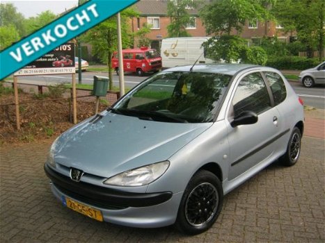 Peugeot 206 - 1.1 XR - 1