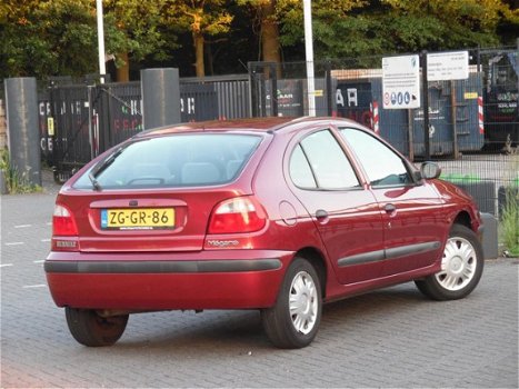 Renault Mégane - 1.4-16V RN - 1