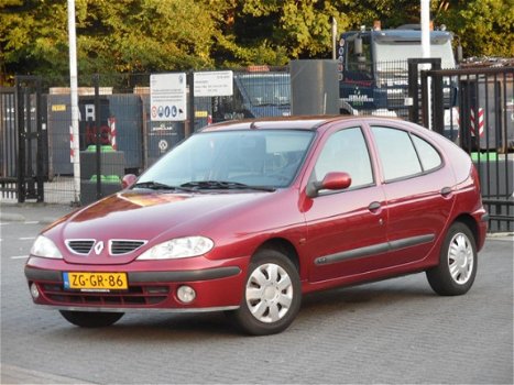 Renault Mégane - 1.4-16V RN - 1