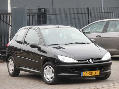 Peugeot 206 - 1.6-16V XT - 1