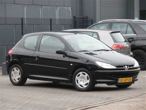 Peugeot 206 - 1.6-16V XT - 1