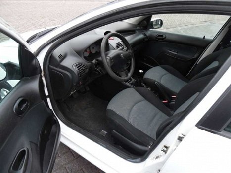 Peugeot 206 SW - 1.4 HDi X-line - 1