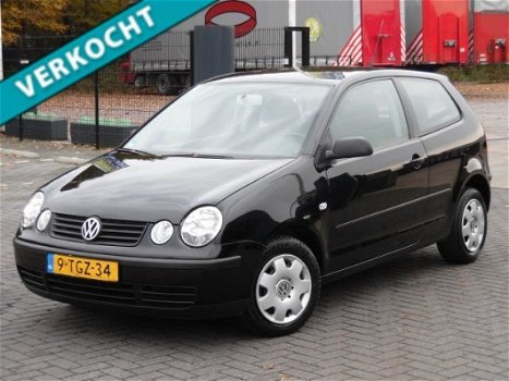 Volkswagen Polo - 1.2-12V Trendline - 1