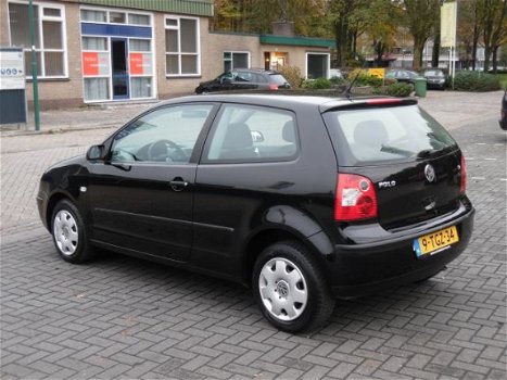 Volkswagen Polo - 1.2-12V Trendline - 1