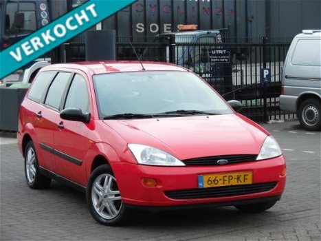 Ford Focus Wagon - 1.4-16V Ambiente - 1