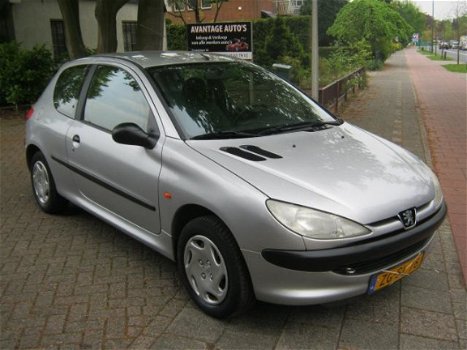 Peugeot 206 - 1.4 XR - 1