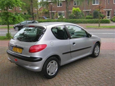 Peugeot 206 - 1.4 XR - 1