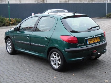 Peugeot 206 - 1.6-16V Roland Garros - 1