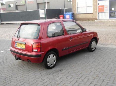 Nissan Micra - 1.0 LX - 1