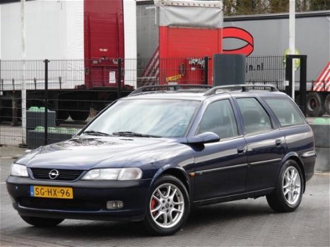 Opel Vectra Wagon - 2.5i V6 Diamond - 1