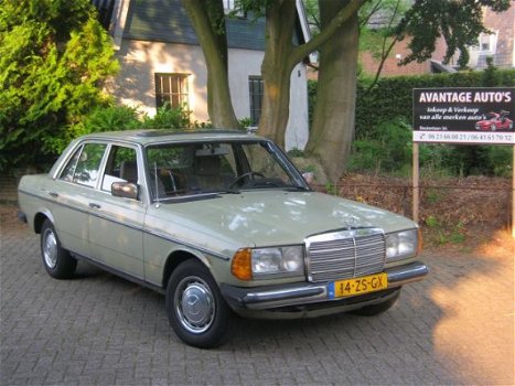 Mercedes-Benz 200-280 (W123) - 200-serie (200 D - 1