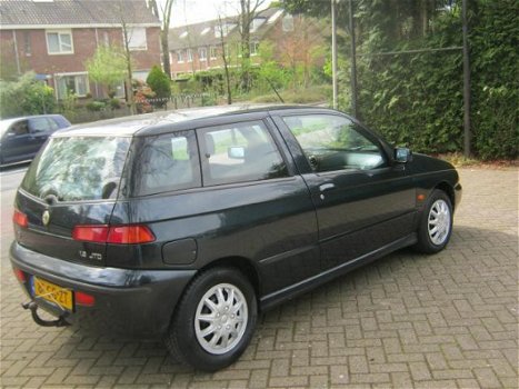 Alfa Romeo 145 - 1.9 JTD L - 1