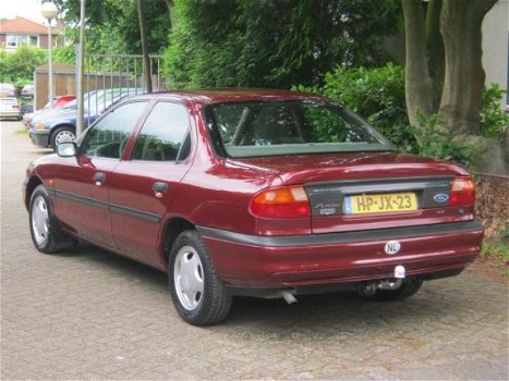 Ford Mondeo - 1.6 CLX - 1