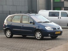 Renault Scénic - 1.6-16V Sport Way/LEER/ Nieuwe Apk/Airco