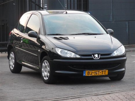 Peugeot 206 - 1.4 Pop'Art Nieuwe Apk/NAP/Airco - 1