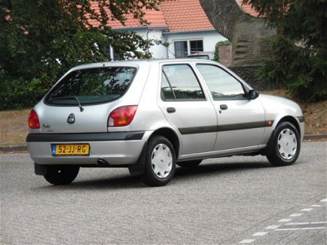 Ford Fiesta - 1.3-8V Classic 2e eigenaar/5DRS/Nieuwe Apk/Nap/Heel Nette - 1