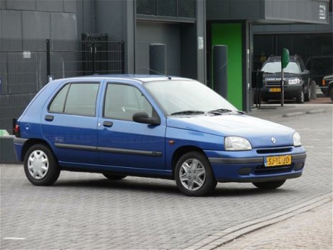 Renault Clio - 1.2 Chipie 5DRS/Stuurbekrachtiging/Nap - 1