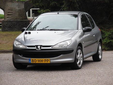 Peugeot 206 - 1.4 XR Nieuwe Apk/Nap/Nette Auto - 1