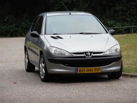 Peugeot 206 - 1.4 XR Nieuwe Apk/Nap/Nette Auto - 1