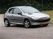 Peugeot 206 - 1.4 XR Nieuwe Apk/Nap/Nette Auto - 1 - Thumbnail