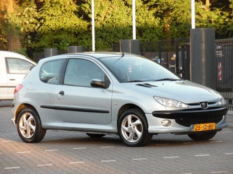 Peugeot 206 - 1.6-16V XS Premium NAP/Apk/Nette Auto - 1