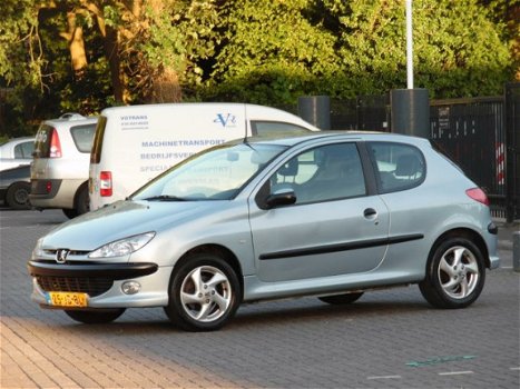 Peugeot 206 - 1.6-16V XS Premium NAP/Apk/Nette Auto - 1