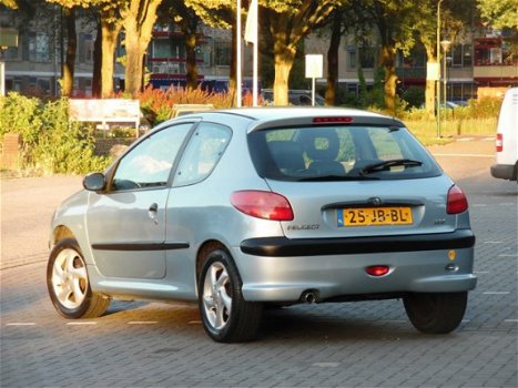 Peugeot 206 - 1.6-16V XS Premium NAP/Apk/Nette Auto - 1