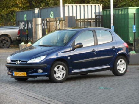 Peugeot 206 - 1.4 Genrty/5DRS/Apk/NAP - 1