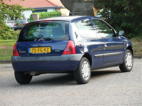 Renault Clio - 1.4 RN Stuurbekrachtiging/ Met Apk - 1