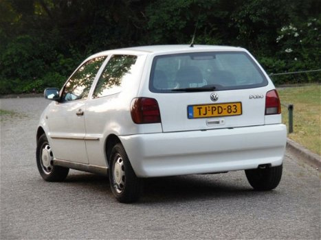 Volkswagen Polo - 1.4 Trendline Stuurbekrachtiging/Nieuwe Apk/Nap - 1