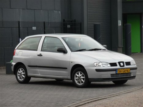 Seat Ibiza - 1.4-16V 2001 Stella/Nieuwe APK - 1