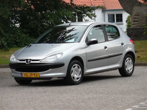 Peugeot 206 - 1.6-16V XT 5DRS/Nieuwe Apk/Nap - 1