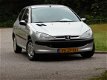 Peugeot 206 - 1.6-16V XT 5DRS/Nieuwe Apk/Nap - 1 - Thumbnail