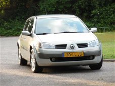 Renault Mégane - 1.6-16V Privilège Luxe 5DRS/Nieuwe Apk/Nap/Airco