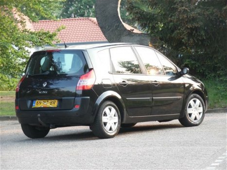 Renault Scénic - 2.0-16V Privilège Comfort Automaat/Airco/NAP/Rijd super - 1